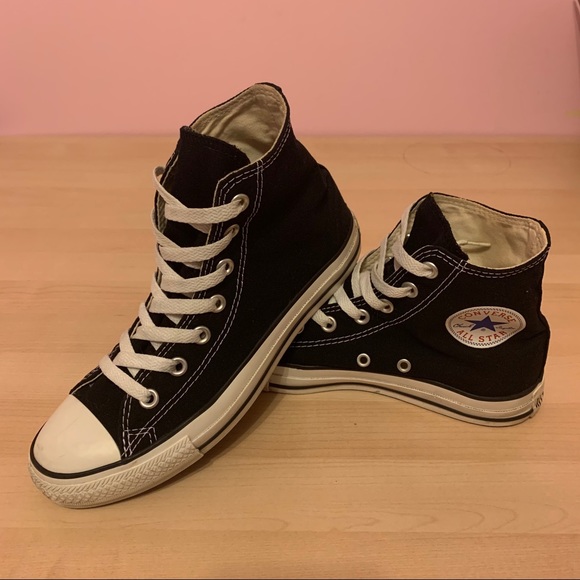 Converse Other - Converse Unisex Chuck Taylors - High Top